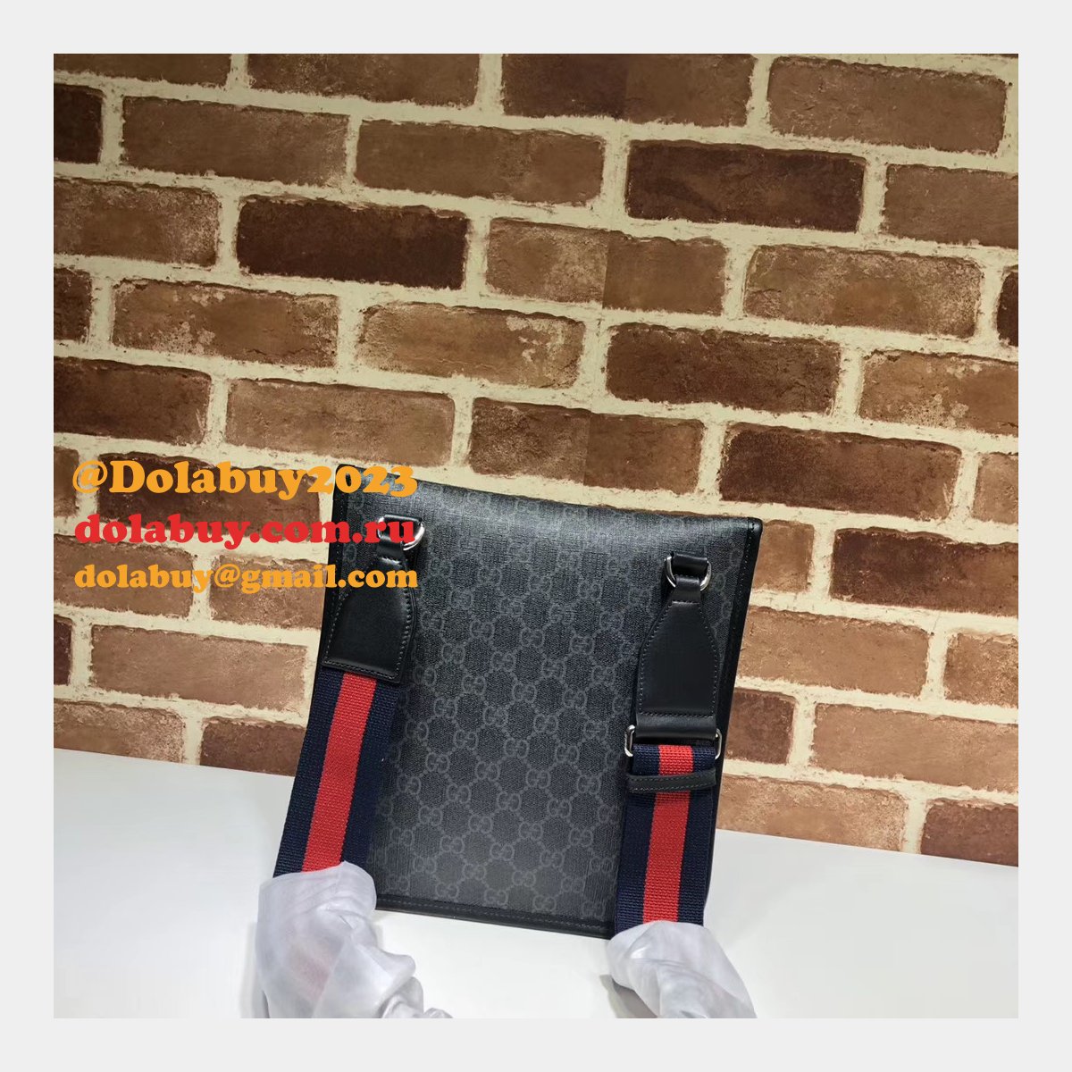Gucci AAA+ 599521 Shoulder Bag Men High Quality