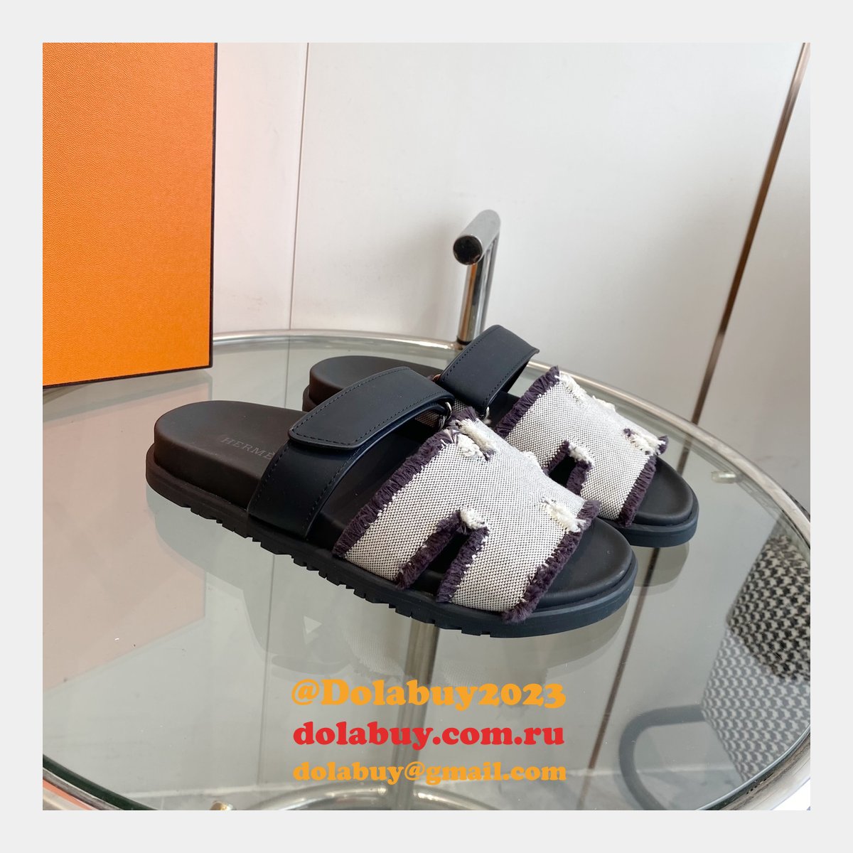 7 Star hermes Chypre couple sandal