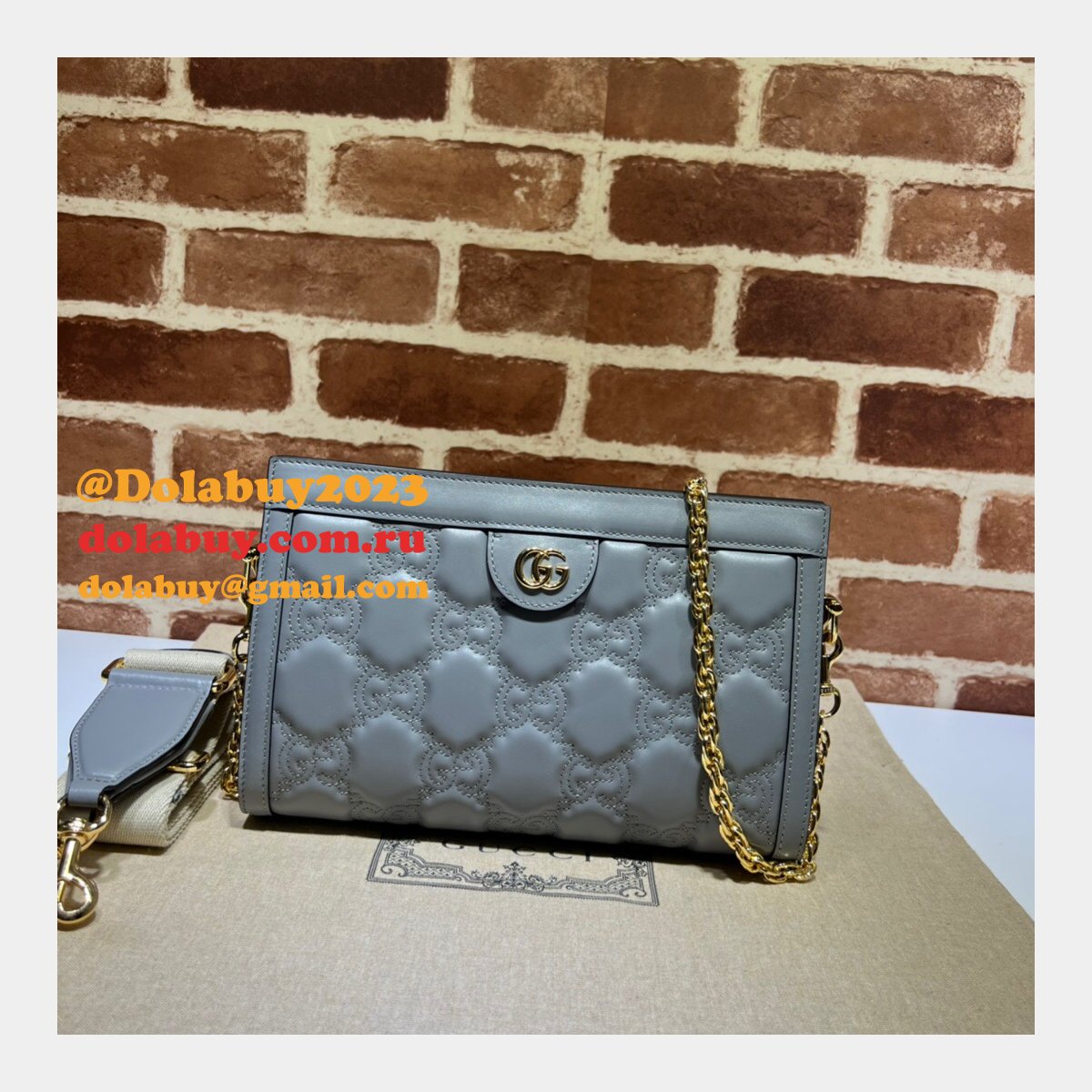 1:1 Replica Gucci 702200 GG Matelassé Leather Shoulder Bag designer bags