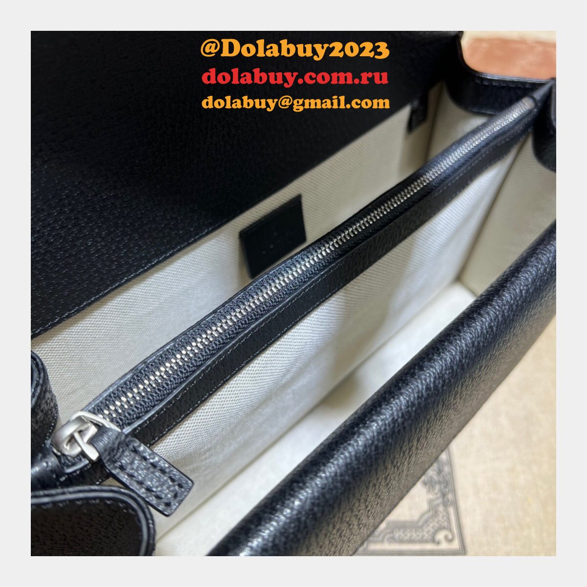 The highest quality Gucci Dionysus GG Supreme Shoulder Bag 400249 Black
