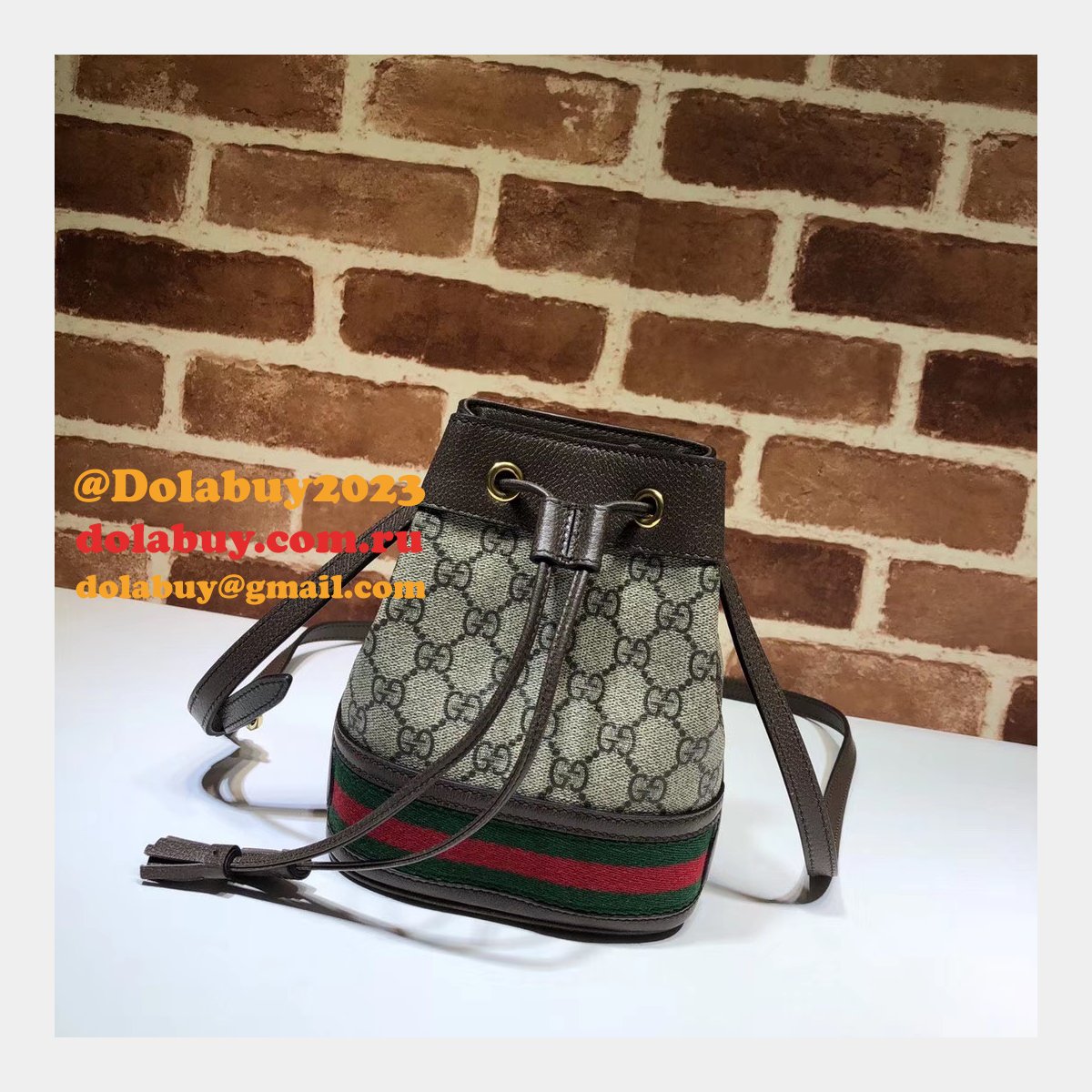 AAA+ Gucci Replica GG Supreme Ophidia Mini Bucket 550620 Bag