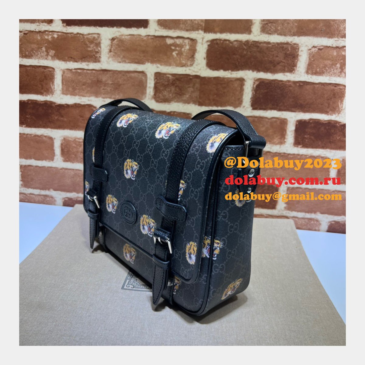 High quality Designer Replica Gucci 658542 GG Messenger Bag