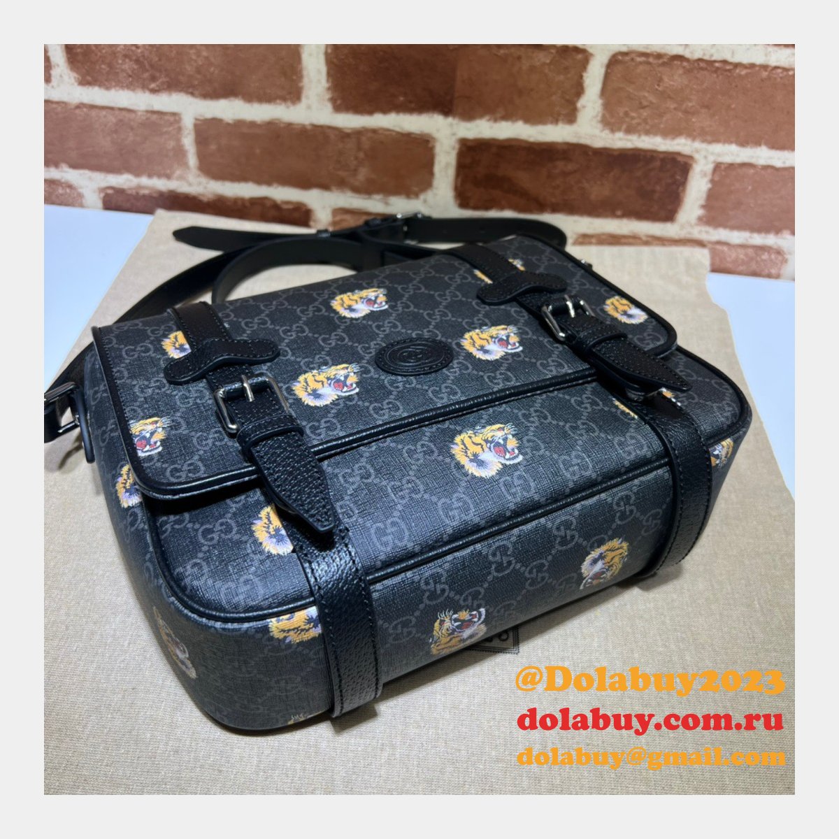 High quality Designer Replica Gucci 658542 GG Messenger Bag
