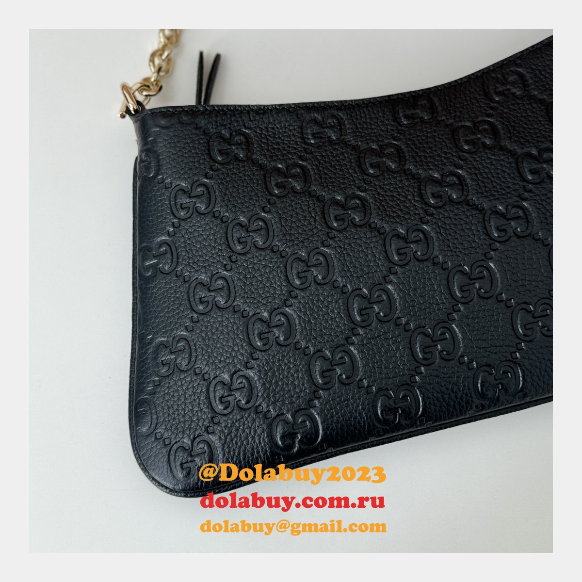 Gucci Designer Fake GG Emblem Medium Shoulder 815277 Black Bag