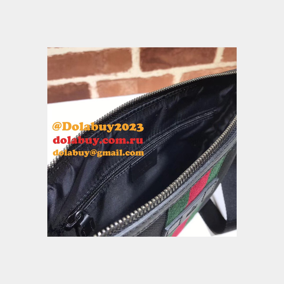 Top Quality Gucci Web GG Supreme Flat Messenger Replica 471454 Bag