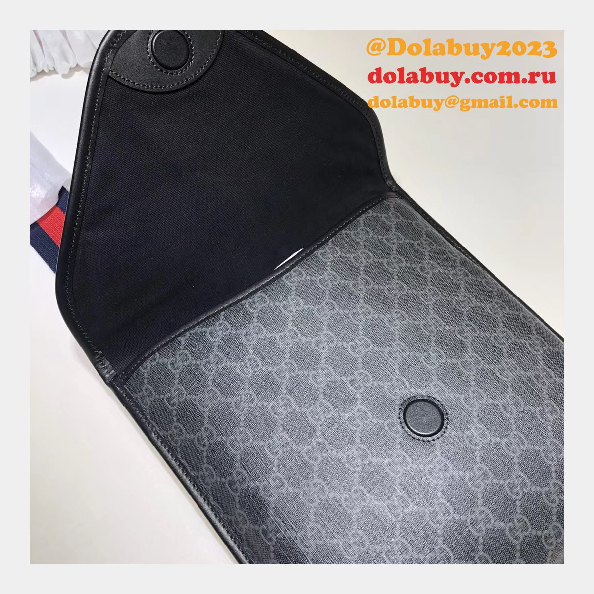 Gucci AAA+ 599521 Shoulder Bag Men High Quality