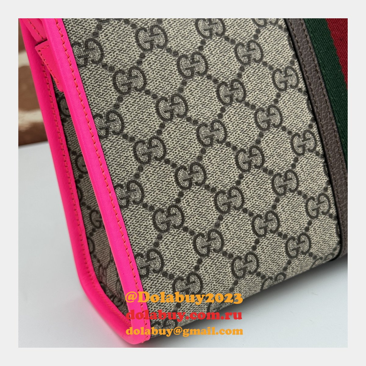 Designer Gucci Replicas 598234 Duplicate GG Supreme Ophidia Toiletry Case