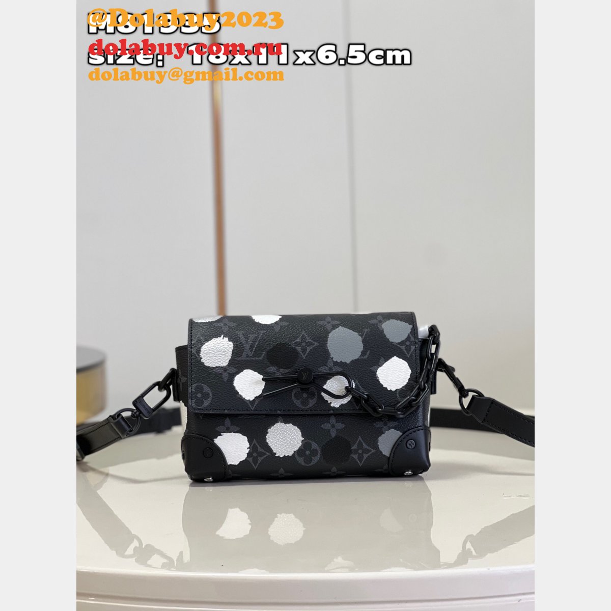 Louis Vuitton Replica M81935 LV x YK Steamer Wearable Wallet
