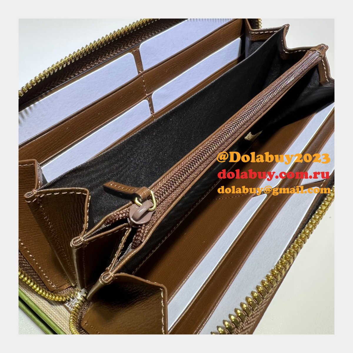 Replica Gucci GG Supreme Fake 673003 Zip around wallet with Interlocking G