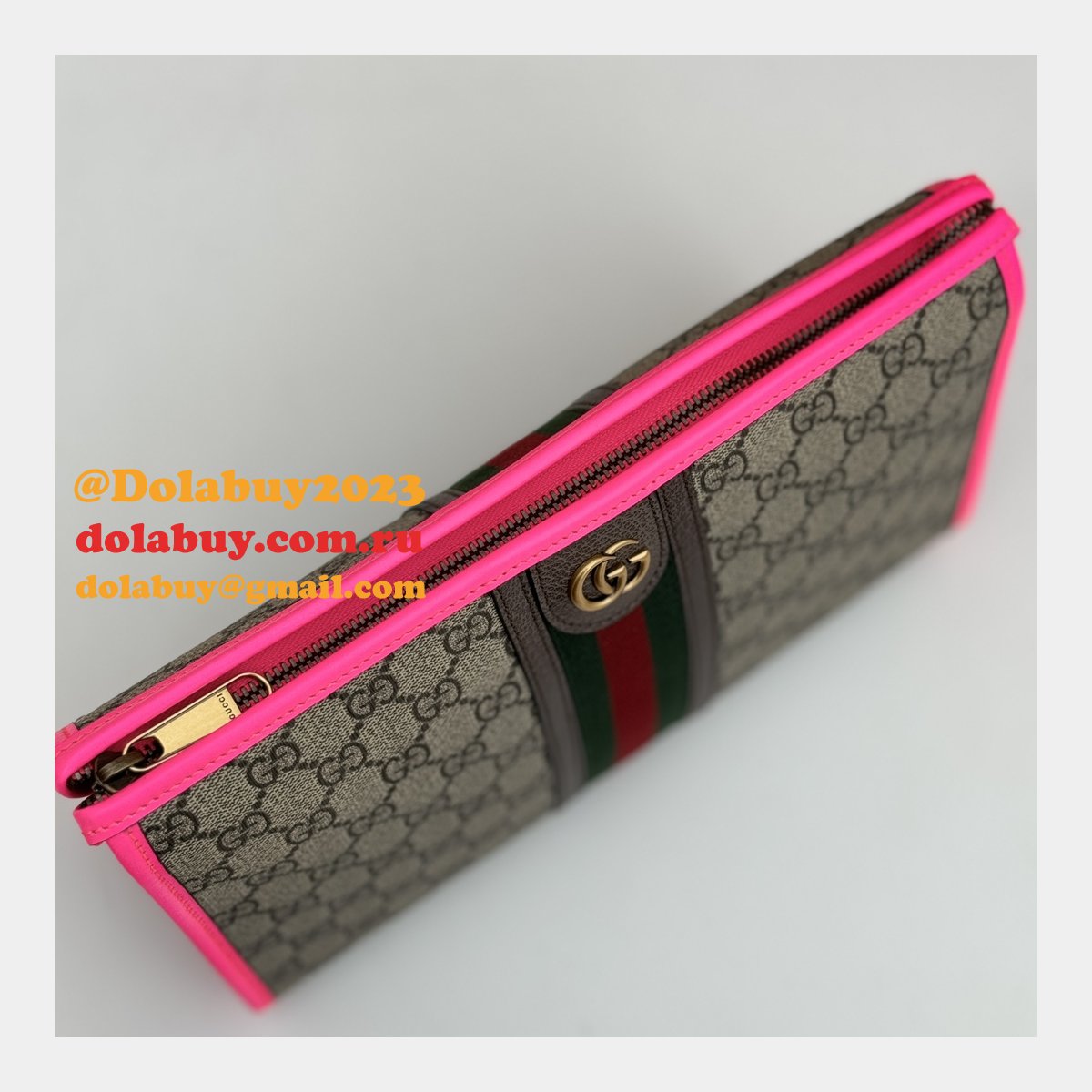 Designer Gucci Replicas 598234 Duplicate GG Supreme Ophidia Toiletry Case