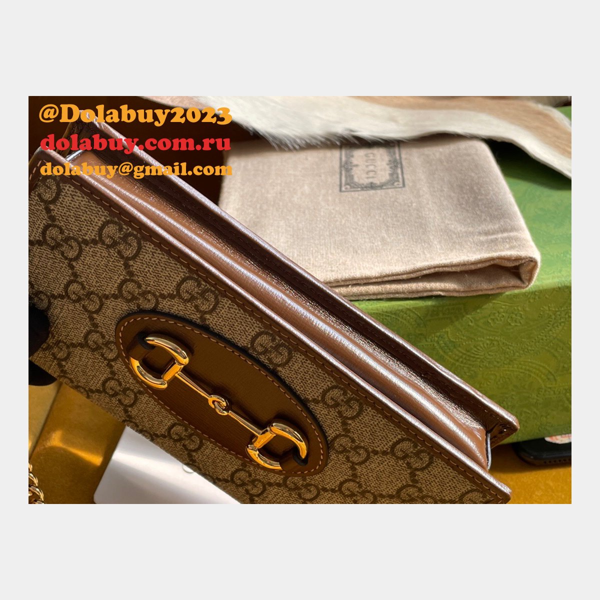 Designer Gucci Replicas Horsebit 1955 wallet with chain 621892 GG Supreme
