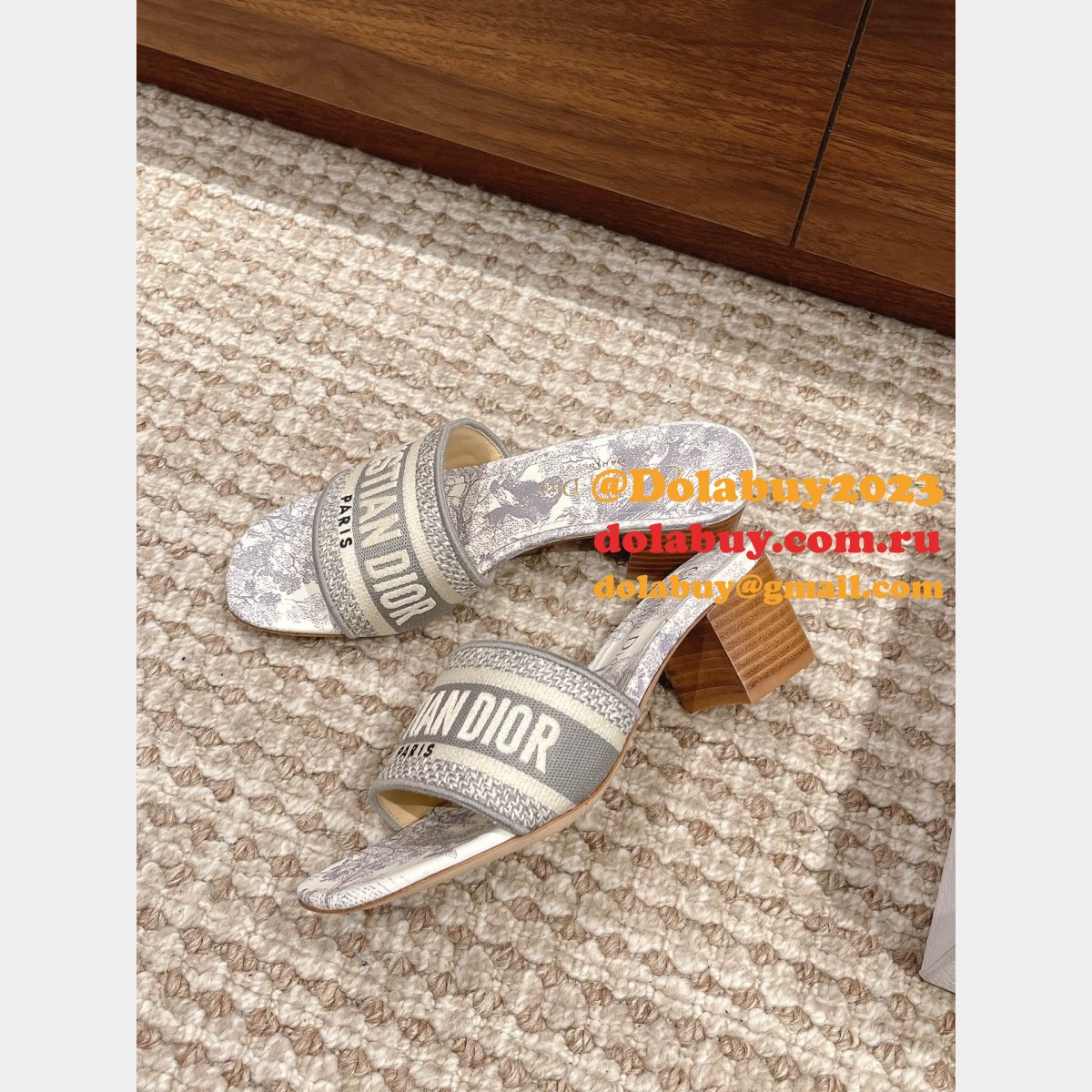 Replica Designer Dior Dway One-word embroidered slippers Shoes Online