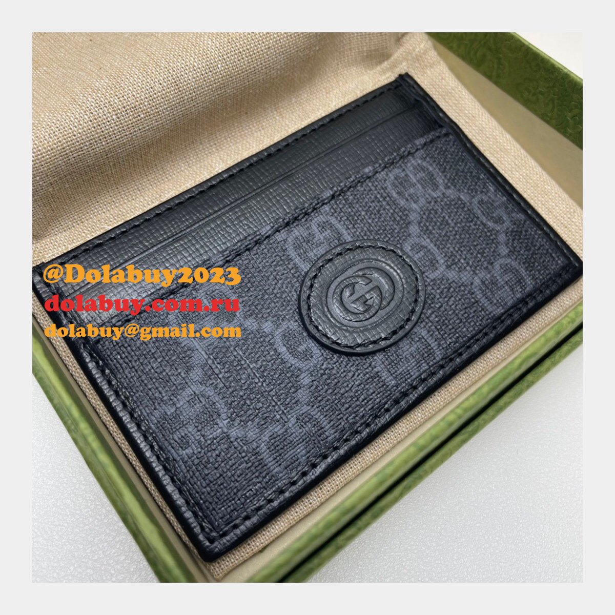 Knockoff Gucci 673002 Card case with Interlocking G Holder for Men