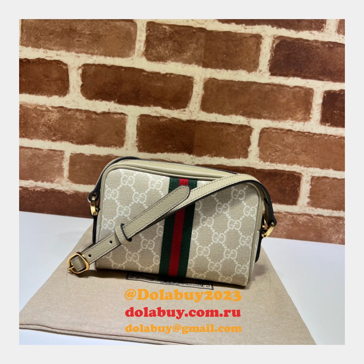 Buying Replica Gucci 517350 GG Supreme Ophidia Crossbody Bag