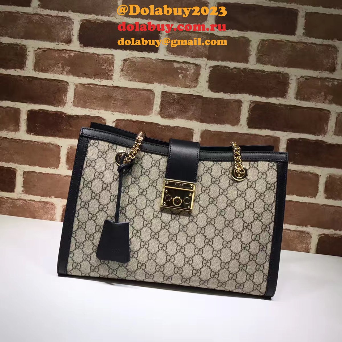 Replicas Gucci Padlock medium GG shoulder bag ‎479197