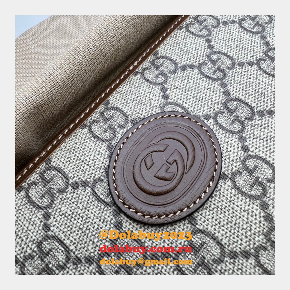 Replica Gucci GG Supreme Fake 673003 Zip around wallet with Interlocking G