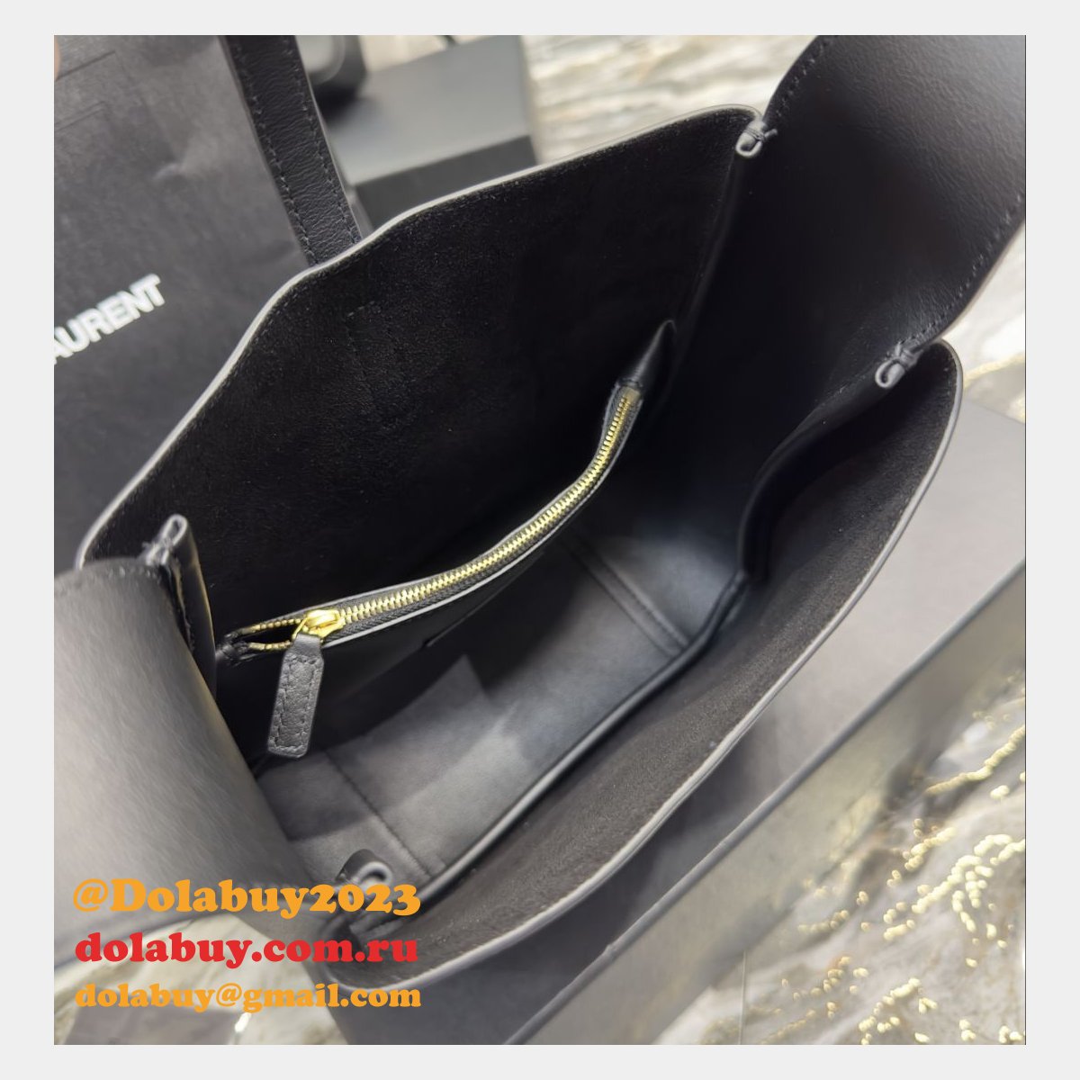 Fake Saint Laurent LE 5 À 7 SOFT 713938 Perfect Bag