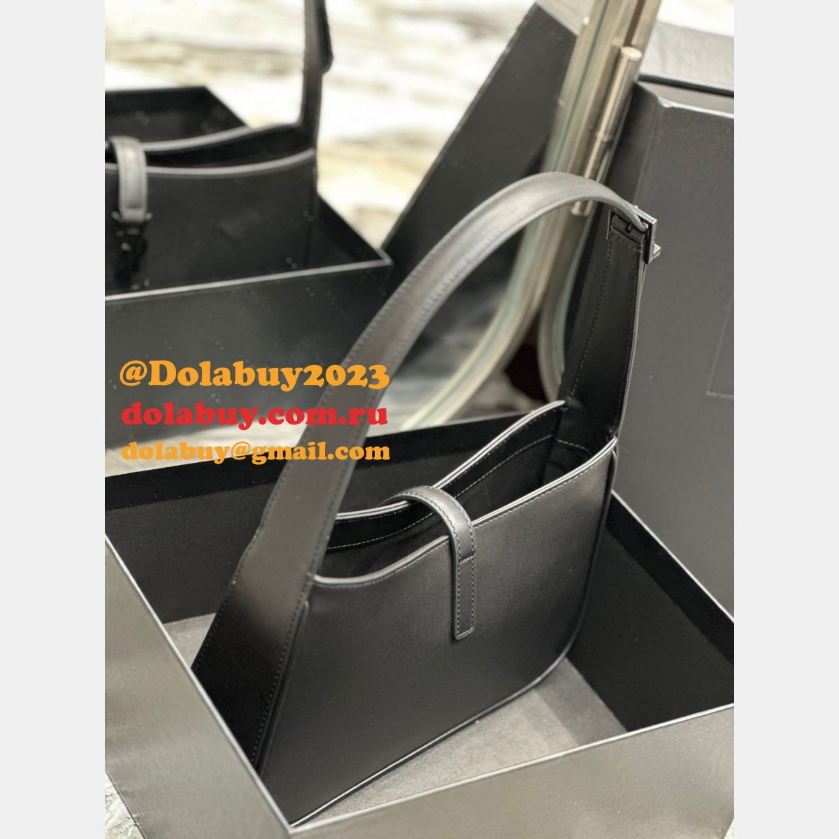 YSL High Quality Replica 657228 Perfect Black Hobo Bag