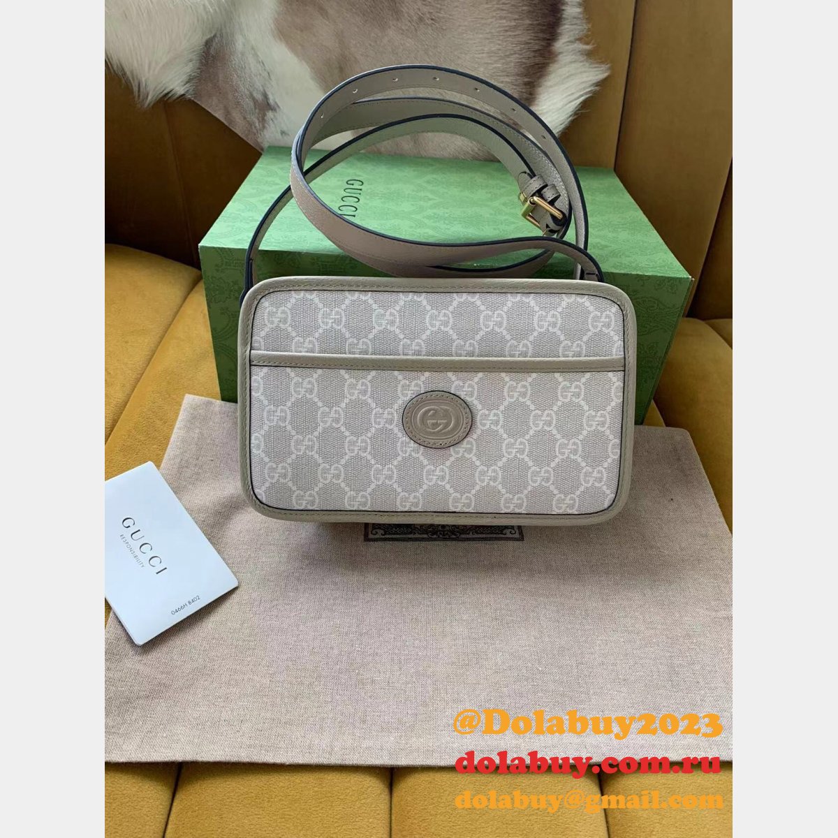 Gucci Luxury Men Replica 658572 with Interlocking G Bag