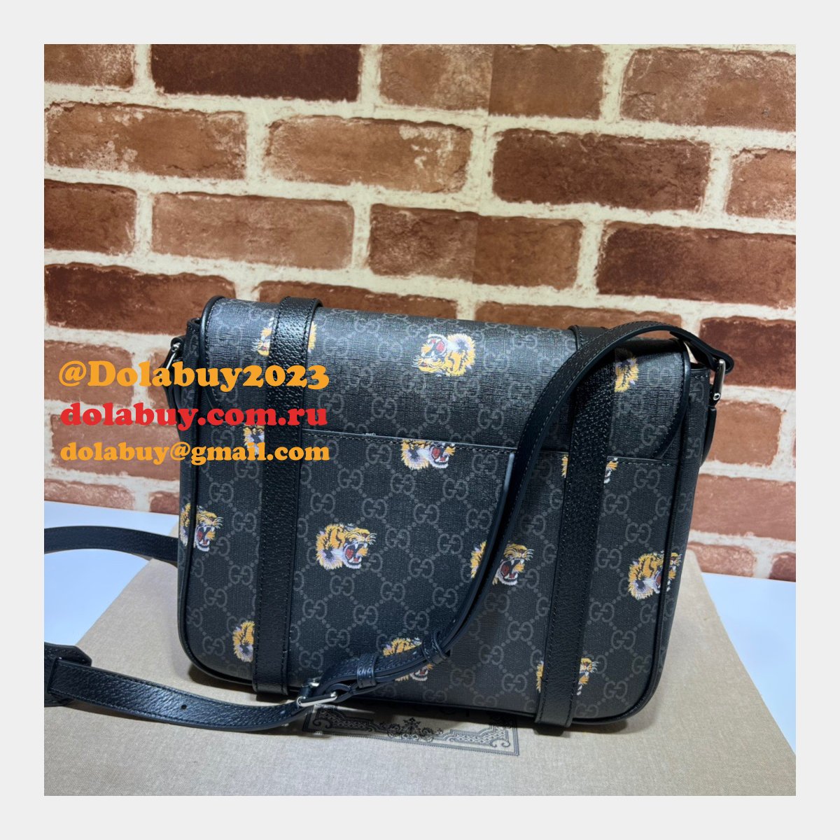 High quality Designer Replica Gucci 658542 GG Messenger Bag