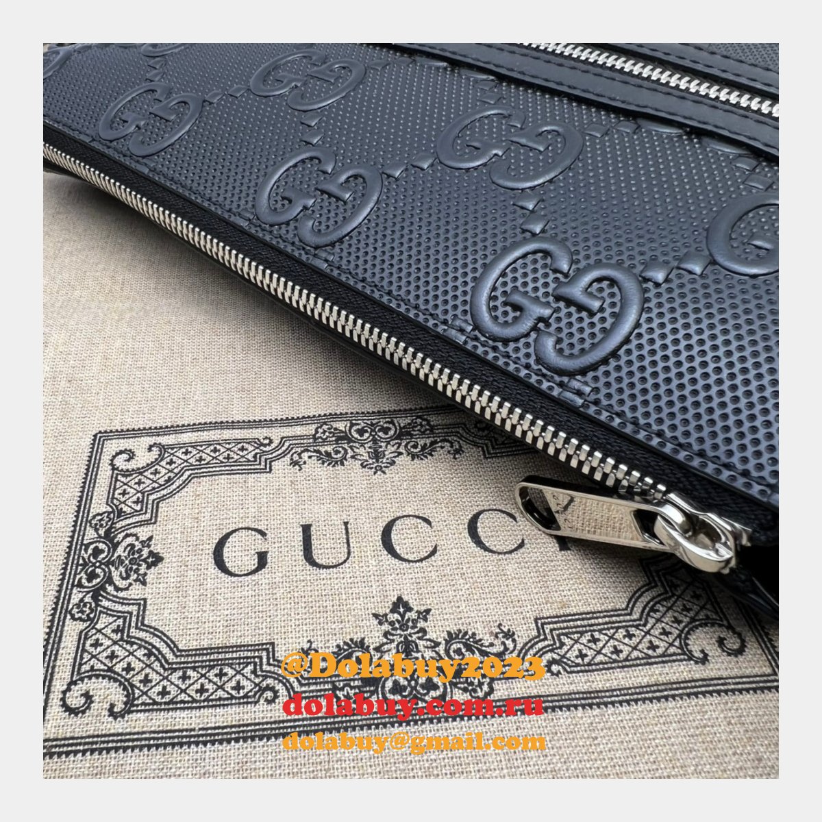 We Offer High-Quality Fake Black Gucci Signature Messenger 406410 Bag