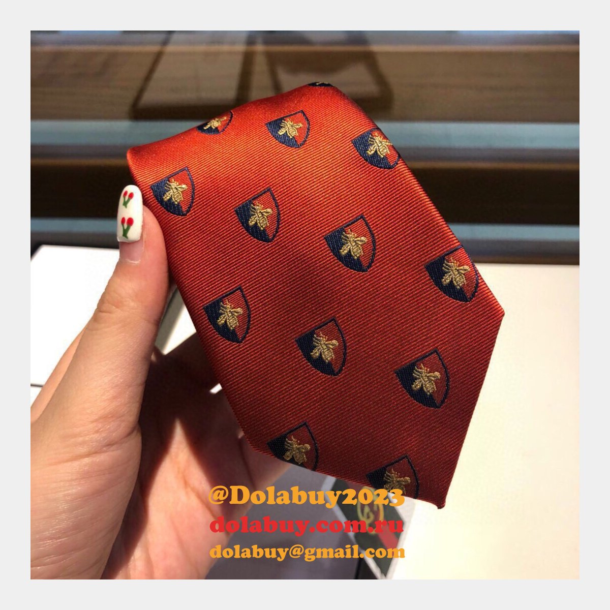 Gucci Silk tie Jacquard crafts insect pattern