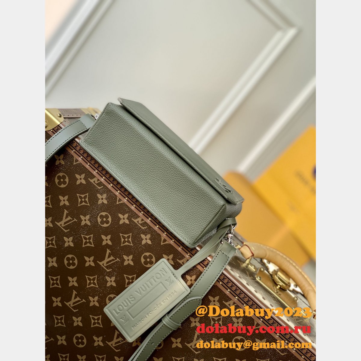 Fastline Wearable Wallet Louis Vuitton M82086/M82085 Copy Bag