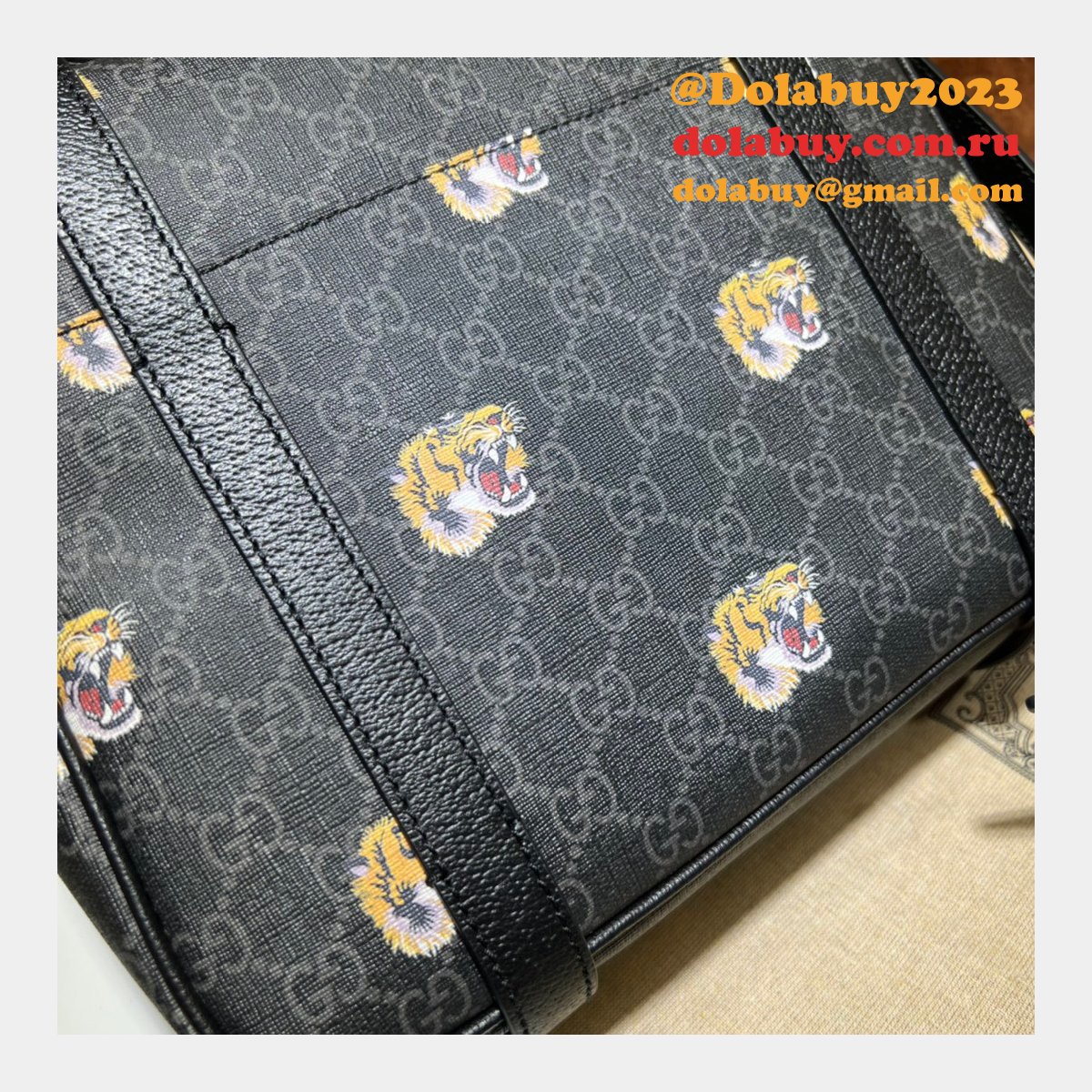 High quality Designer Replica Gucci 658542 GG Messenger Bag