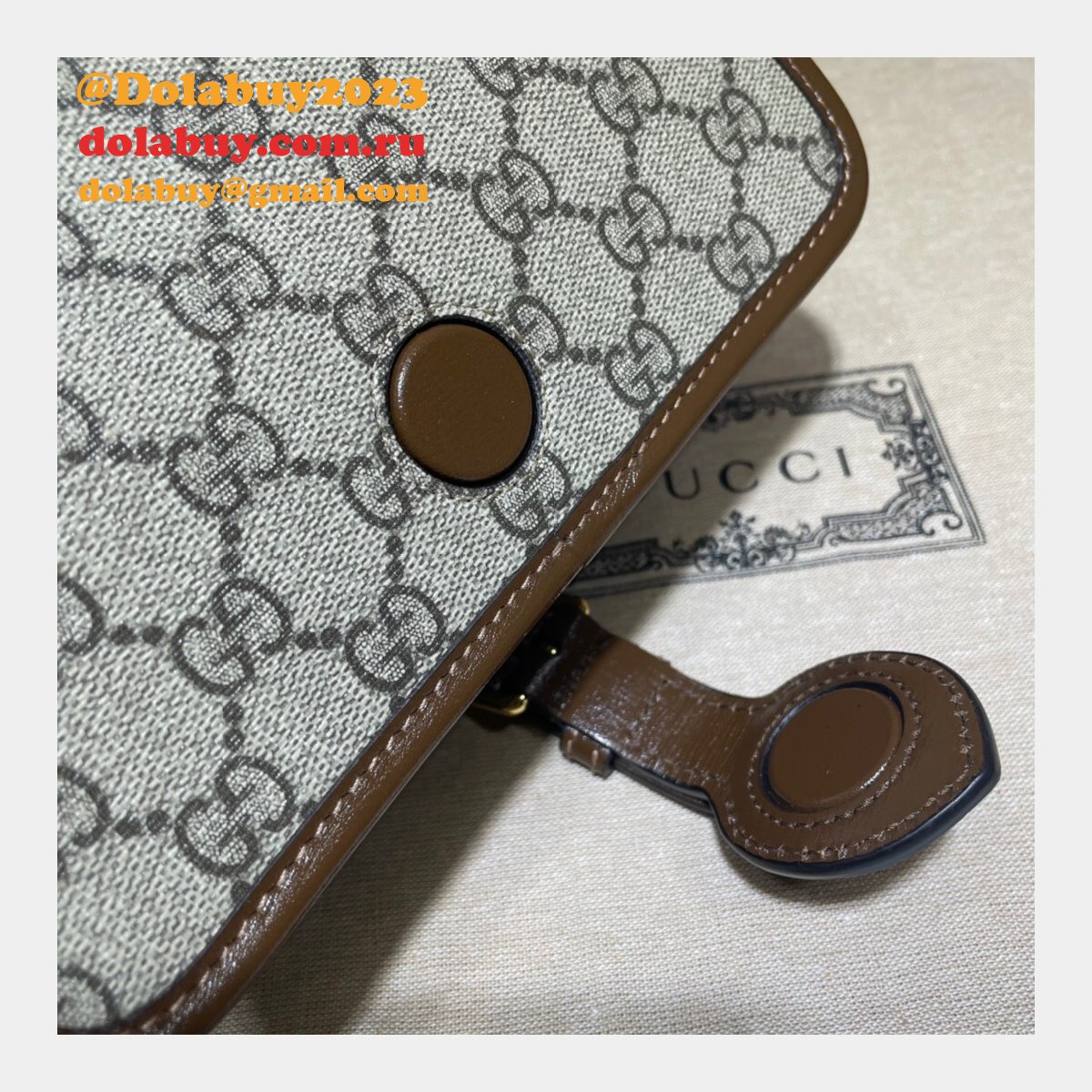 Designer Fake Gucci 671620  shoulder bag with Interlocking G in GG Supreme