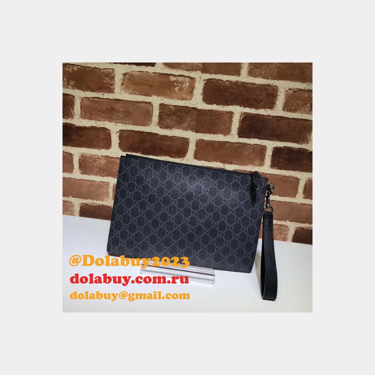 Gucci Best GG Supreme 473904 Bestiary Pouch With Bee