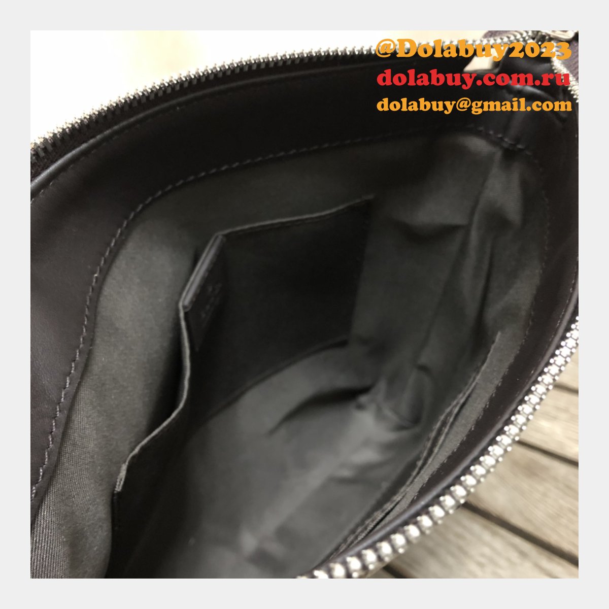 Replica Gucci 7 Star GG Supreme Gray Small Messenger 523599 Bag