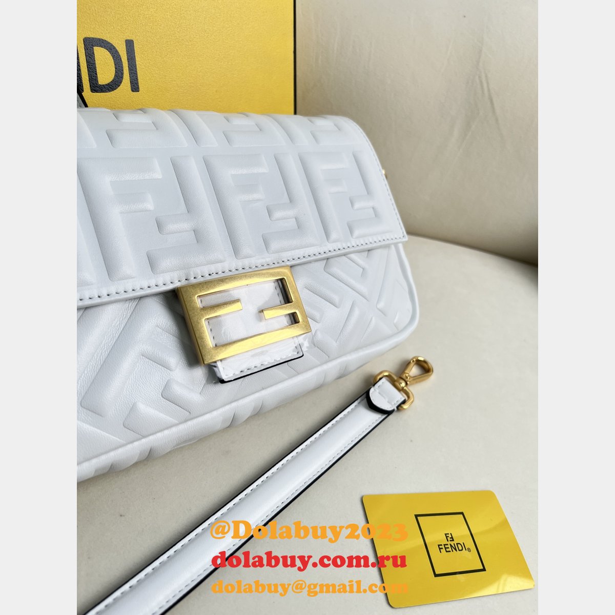 Top Quality fendi Iconic Baguette Medium nappa handbag