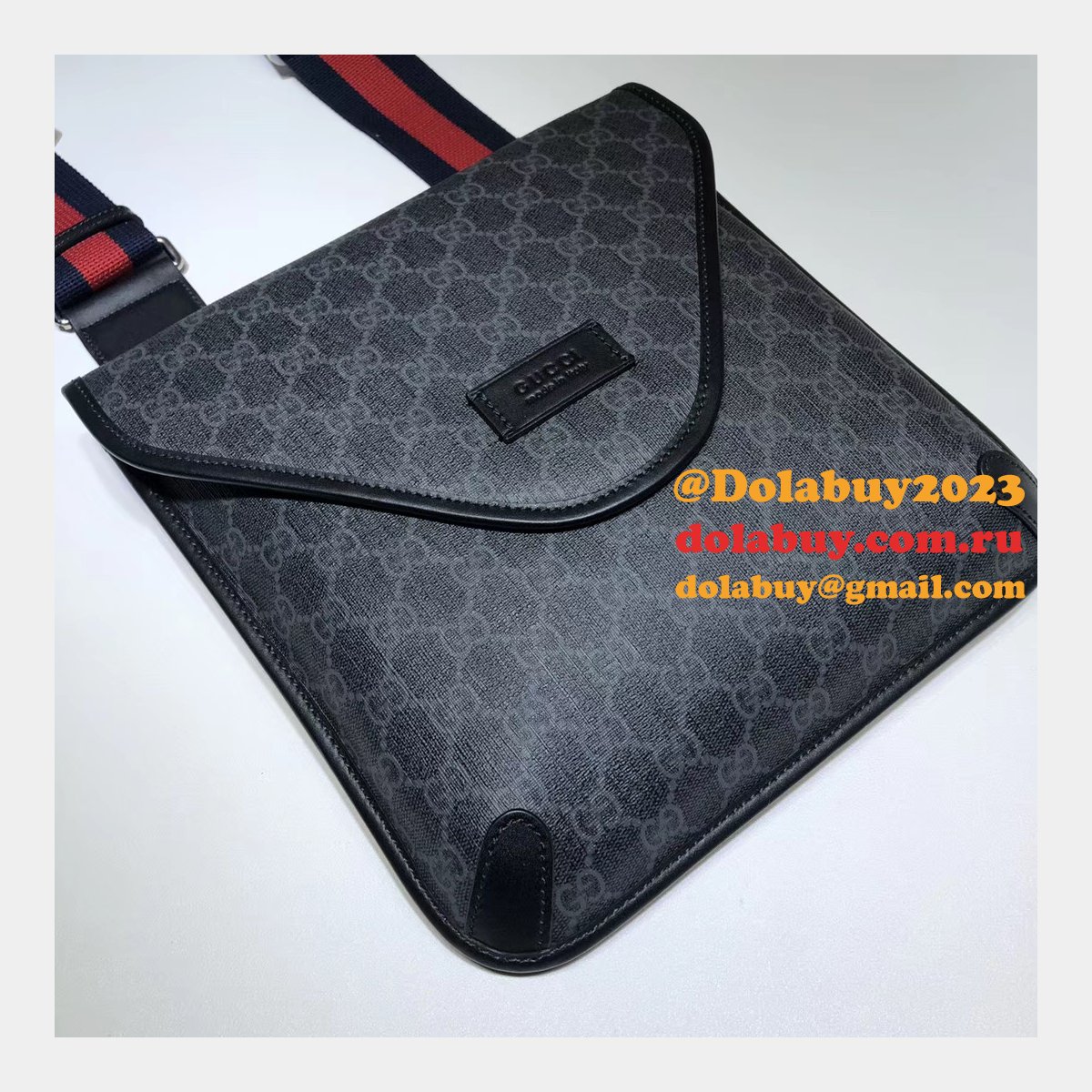 Gucci AAA+ 599521 Shoulder Bag Men High Quality