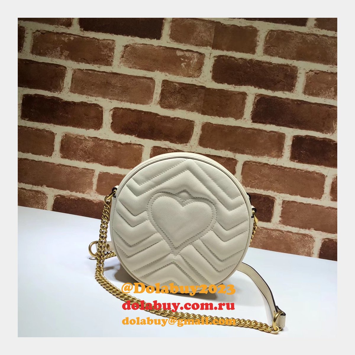 Top Quality 550154 Gucci GG Marmont mini round shoulder bag