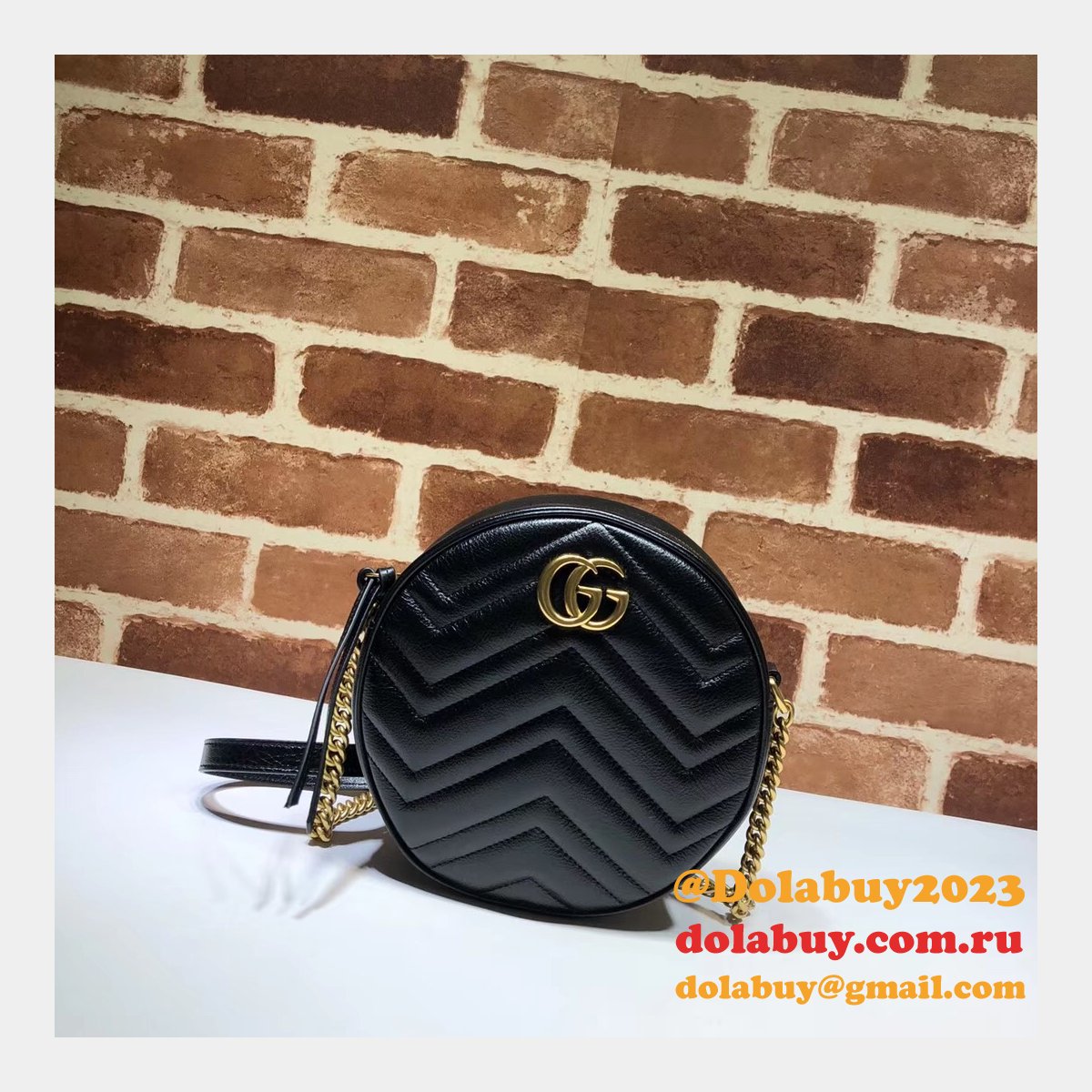Top Quality 550154 Gucci GG Marmont mini round shoulder bag