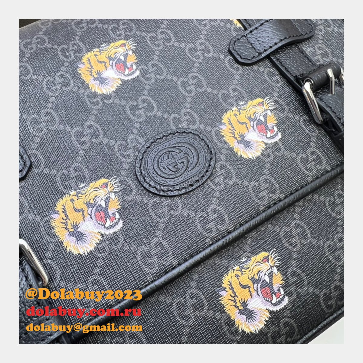 High quality Designer Replica Gucci 658542 GG Messenger Bag