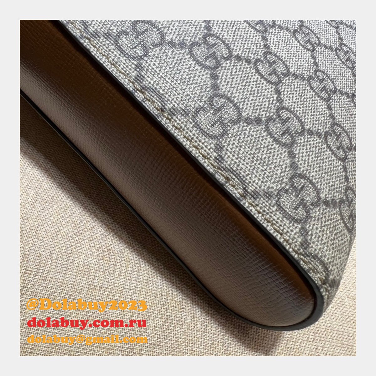 Designer Gucci Luxury Replica 681021 GG Supreme messenger bag