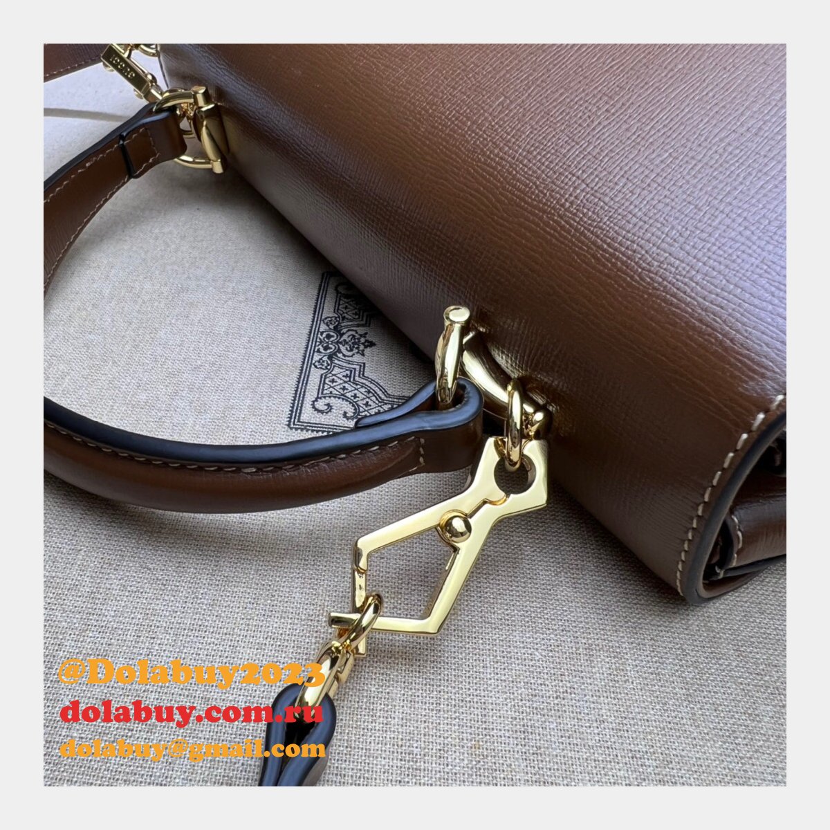 Replicas Gucci High-end Horsebit 1955 Top Handle 702049 Bags
