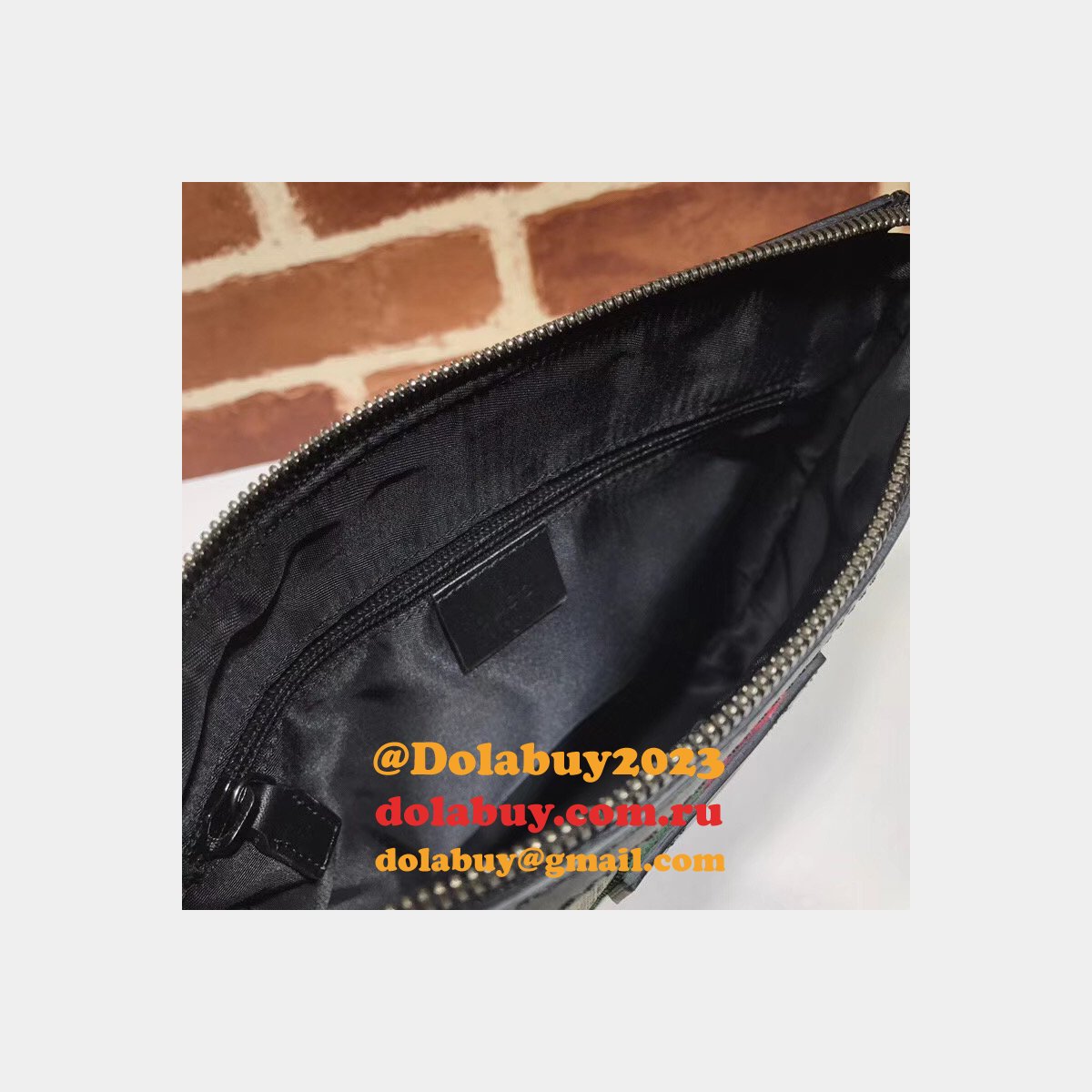 Top Quality Gucci Web GG Supreme Flat Messenger Replica 471454 Bag