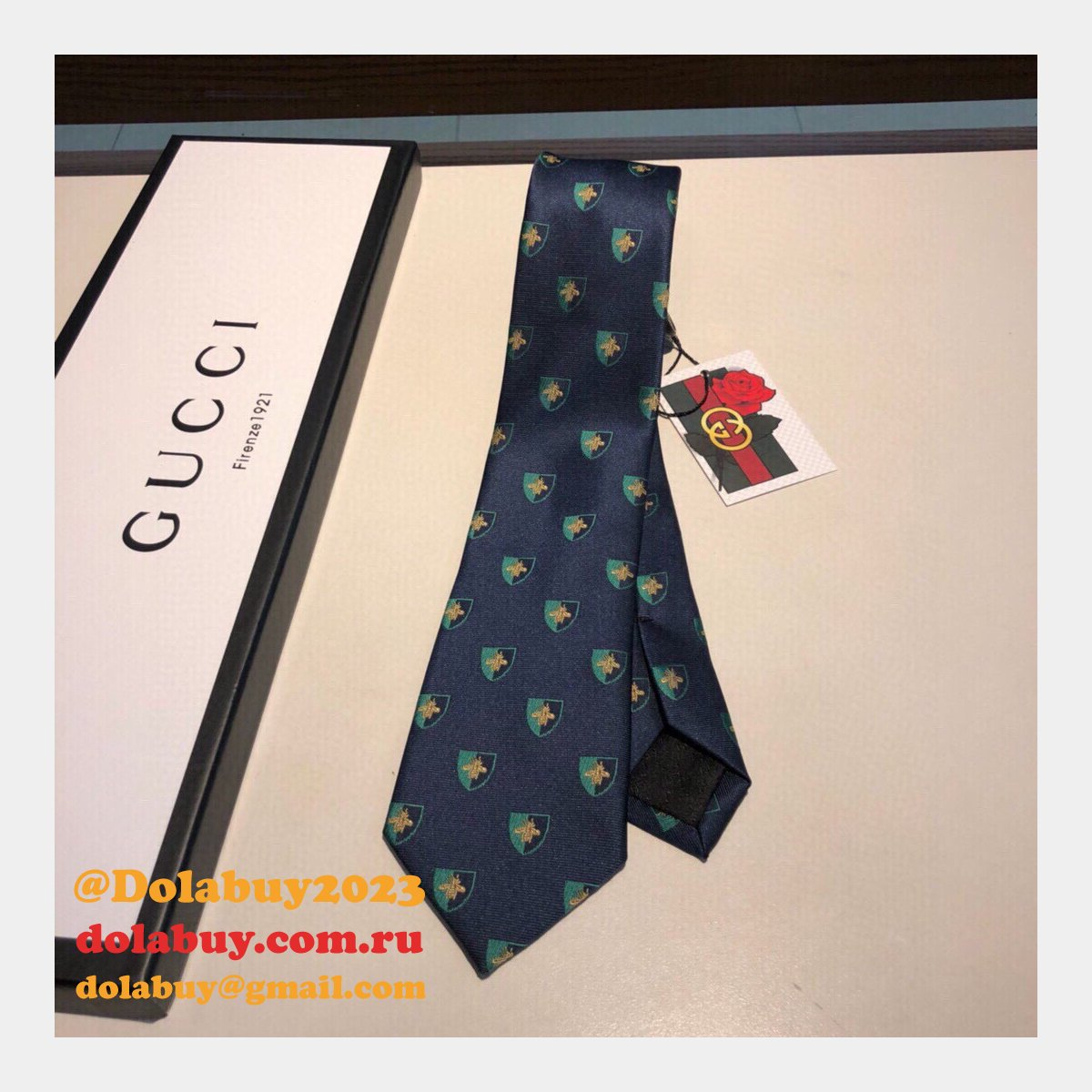 Gucci Silk tie Jacquard crafts insect pattern