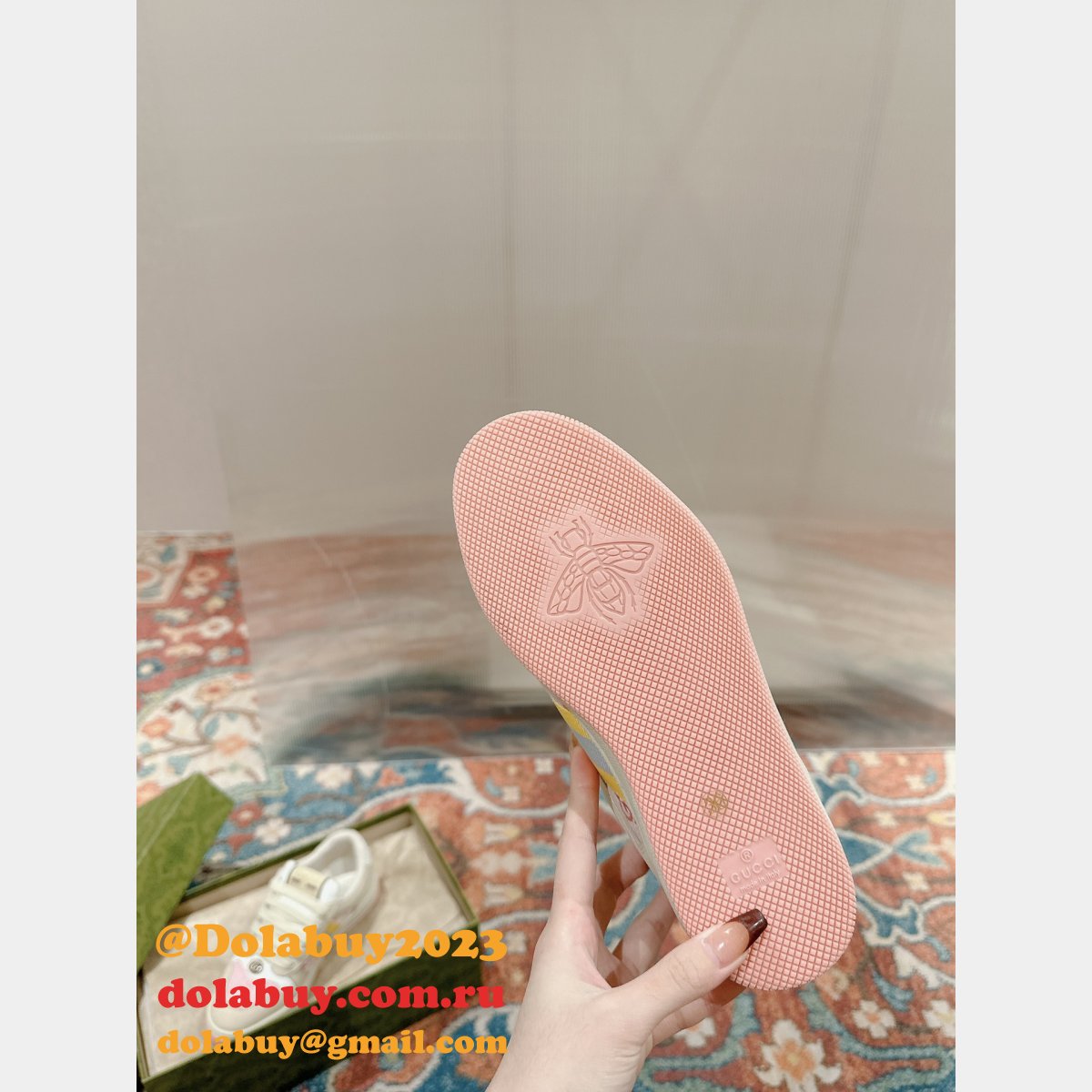 gucci Women