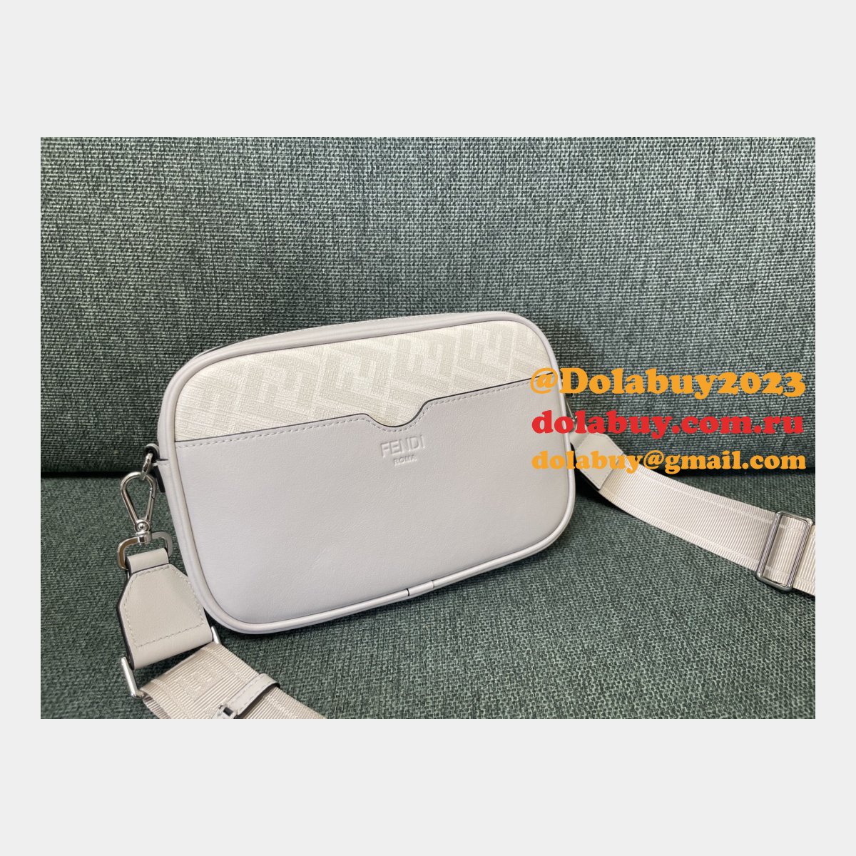 Replica Luxury & Designer 8587 Fendi Camera Bags