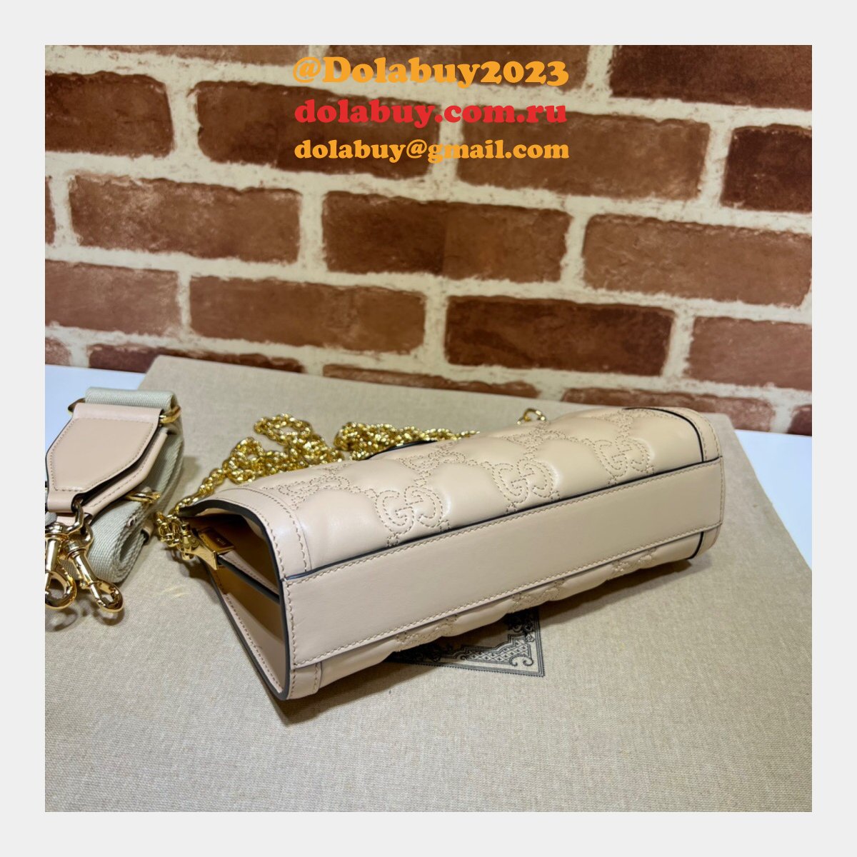 1:1 Replica Gucci 702200 GG Matelassé Leather Shoulder Bag designer bags