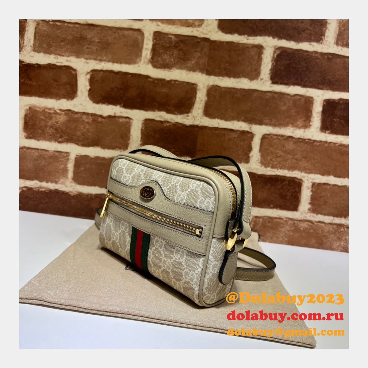 Buying Replica Gucci 517350 GG Supreme Ophidia Crossbody Bag