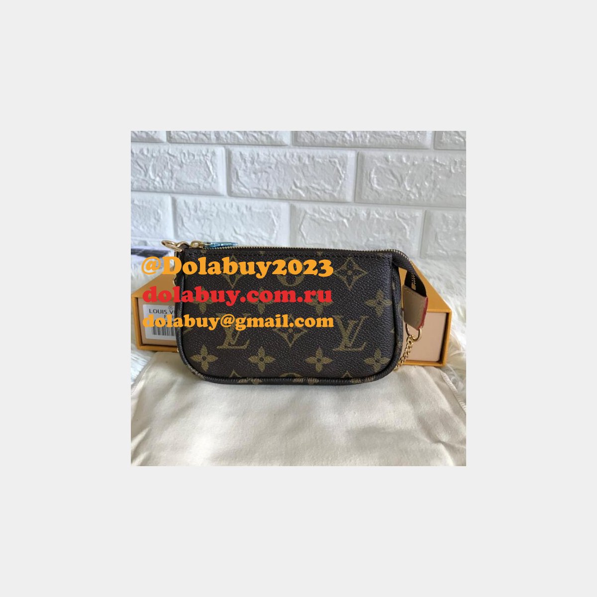 Replica Louis Vuitton Monogram MINI POCHETTE M58009 ACCESSOIRES