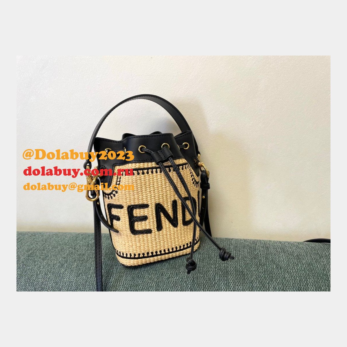 Best TOP Fendi Mini Bucket Replicas Bag