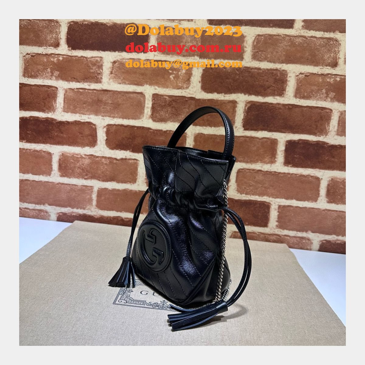 Top Quality gucci bLONDIE MINI BACKET BAG 760313 Replica
