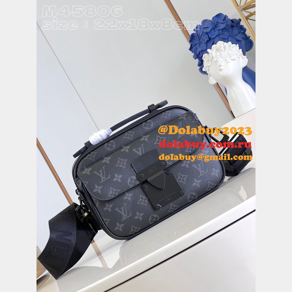 S Lock Messenger M45806 Mens Replicas Louis Vuitton Bag