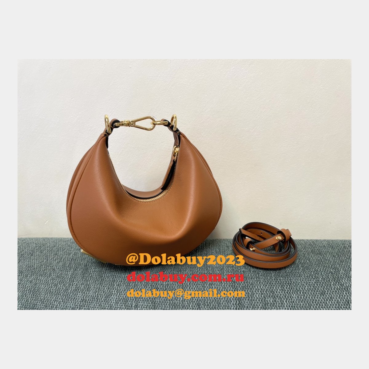 Our Dolabuy Best Praphy 56853 Designer Replica Fendi Bag