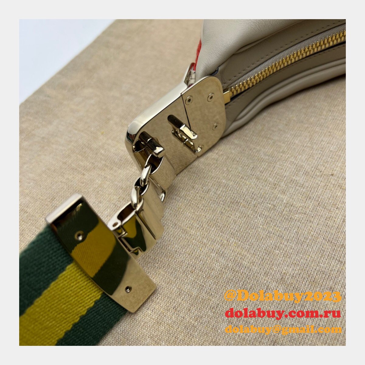 Gucci Knockoff 702823 Attache Best Shoulder 7 Star Bag